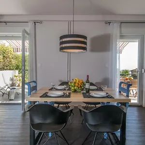https://apartment-sebalj.primorje-gorskikotar.com